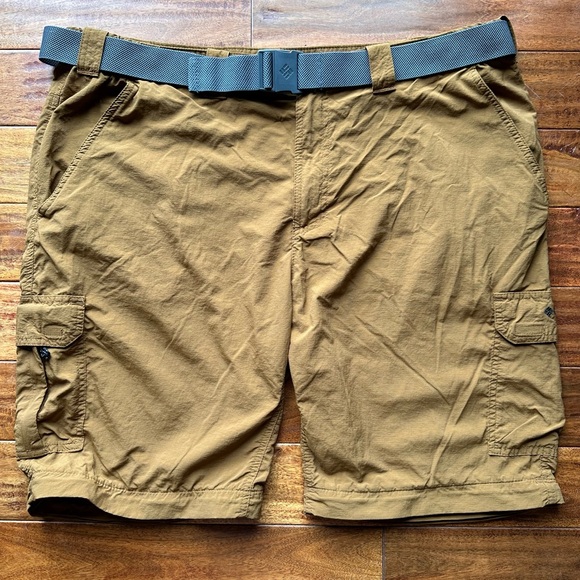 Columbia Cargo Shorts - Picture 3 of 7